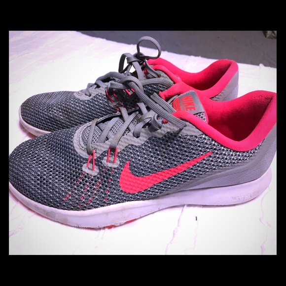 Nike 7.5 - Picture 1 of 1